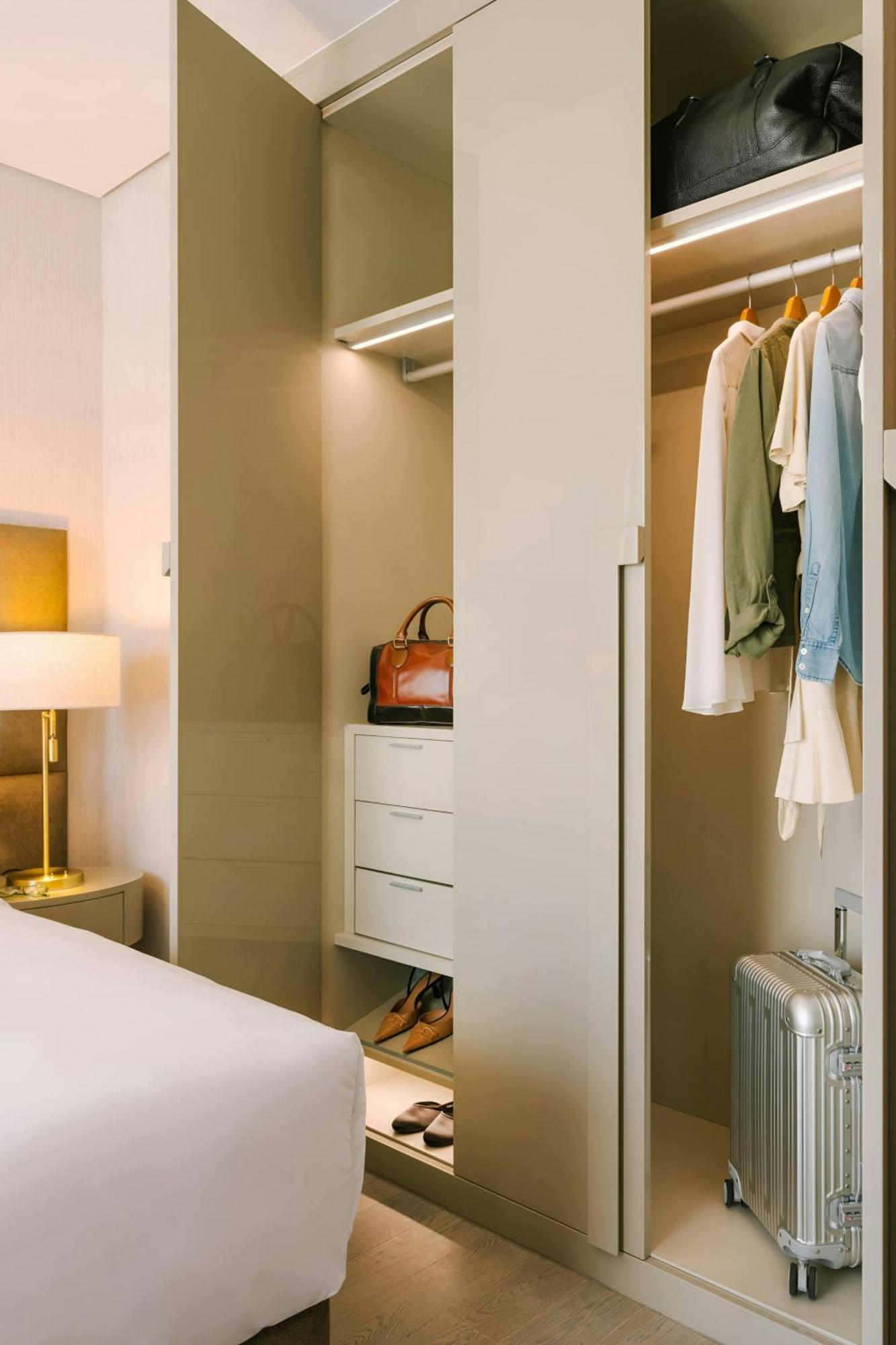 Sonder By Marriott Bonvoy Business Bay Apartments Dubai Exterior photo
