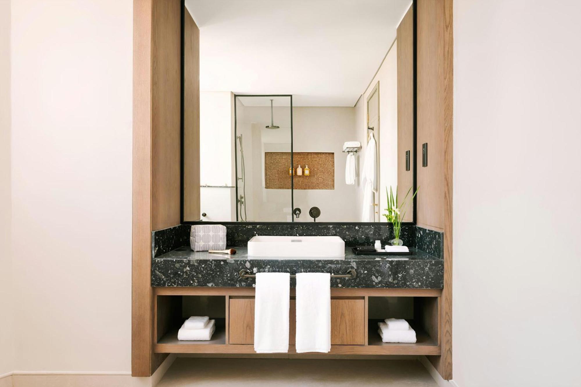 Sonder By Marriott Bonvoy Business Bay Apartments Dubai Exterior photo